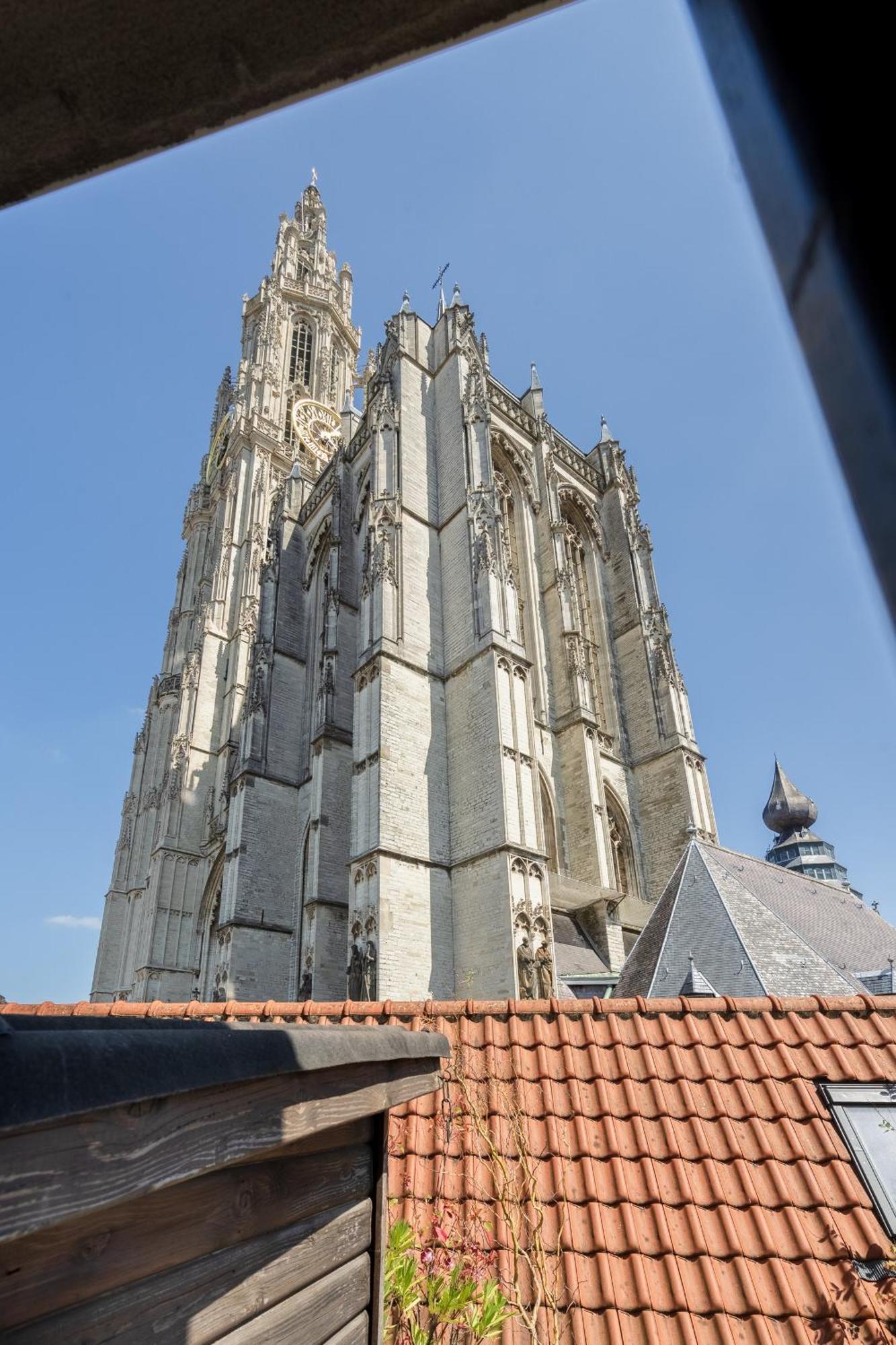 Tempel Cathedral Lodge In The Heart Of Антверпен Екстериор снимка